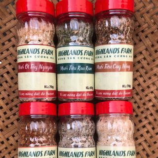 Muối tiêu tây nguyên hủ 70gr Highlands Farm - Set 6 hủ 420gr