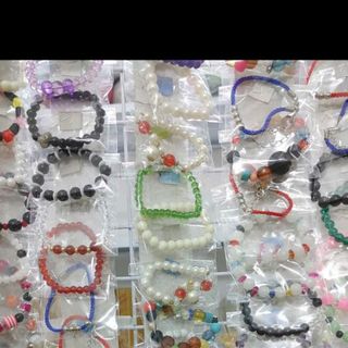 Chuỗi đeo tay có hơn 300 mẫu nha vòng tay phong thủy