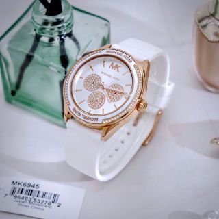 MICHA KOR 𝐌𝐊𝟕𝟐𝟔𝟔, 𝐌𝐊𝟔𝟗𝟒𝟔 𝐋𝐚𝐝𝐢𝐞𝐬 𝐉𝐞𝐬𝐬𝐚 𝐖𝐚𝐭𝐜𝐡