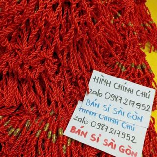 Dây đeo tay màu đỏ mix mặt kim loại màu vàng đẹp nha