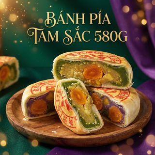 BÁNH PÍA TAM SẮC 3 VỊ TRÀ XANH – KHOAI MÔN – ĐẬU XANH 580G - WINNIE HOUSE