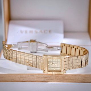 VERSA 𝐌𝐨𝐬𝐚𝐢𝐜 𝐖𝐚𝐭𝐜𝐡 𝟐𝟐𝐦𝐦