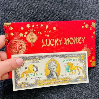 Tiền 2 Đô Mạ Vàng Con Ngựa Tặng Kèm Bao Lì Xì Đỏ - Tiền Lì Xì Tết Năm 2026