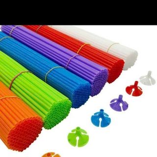 Cây gắn bong bóng nhiều màu sắc