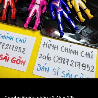 Đồ chơi bé siêu nhân nhiều màu