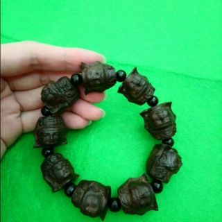 Vòng tay chuỗi phong thủy gỗ