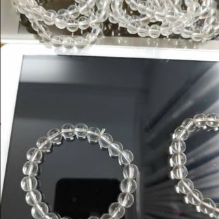 Vòng tay phong thủy trong suốt chuỗi đeo tay 8li