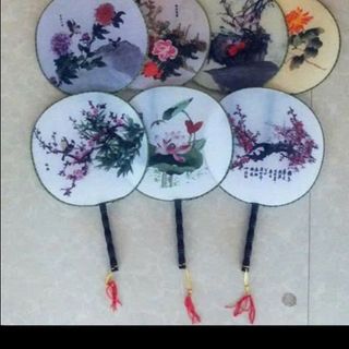 Quạt vải cổ trang mix nhiều mẫu nhe đẹp