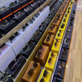 Mắt kính Nữ hãng Fullbox hãng + khăn + thẻ Bao la mẫu Vip  nhiều mẫu xinh ( Hàng Giá Tận Xưởng )