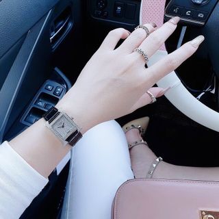 ĐỒNG HỒ NỮ CAO CẤP HERME MẶT FULL ĐÁ BẠC DÂY DA NHIỀU MÀU