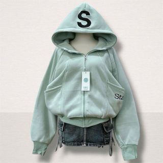 Áo Khoác Lửng Nón Rộng Thêu Chữ S - Đẳng Cấp Tiện Nghi và Thời Trang