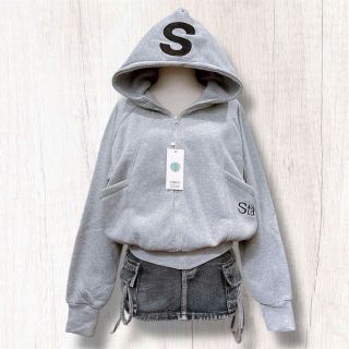 Áo Khoác Lửng Nón Rộng Thêu Chữ S - Đẳng Cấp Tiện Nghi và Thời Trang