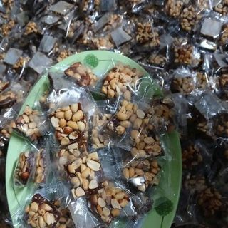1kg Kẹo khóm chuối đậu phộng chua ngọt