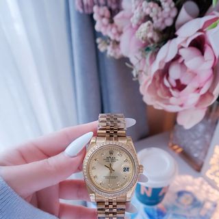 ĐỒNG HỒ NAM NỮ CAO CẤP RÔLET DÂY THÉP VÀNG KÍNH SAPHIRE VIỀN HỘT