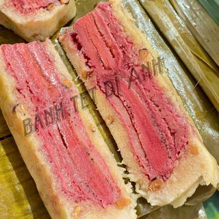 Bánh tét nhân chuối