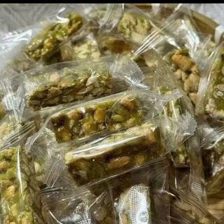 1kg kẹo thèo lèo nước cốt dừa mix 2 vị