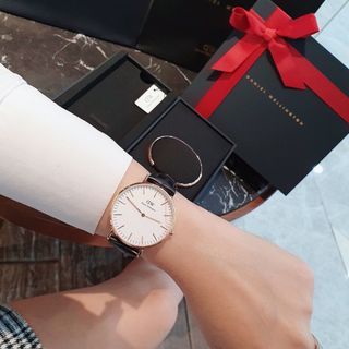 SET DANIEL CAO CẤP DA PETITE VÀ CUFF FULLBOX HỘP NƠ ĐỎ