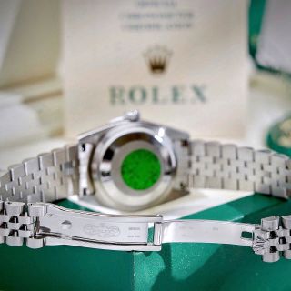 Rol nữ Datejust mặt xà cừ đính đá sang trọng