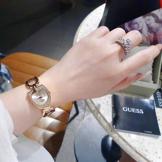ĐỒNG HỒ NỮ CAO CẤP GUECC DÂY LẮC THÉP HỒNG VÀ VÀNG PHIÊN BẢN KỈ NIỆM