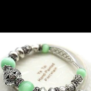 Vòng tay đá mắt mèo vòng tay đẹp nha có nhiều màu sắc