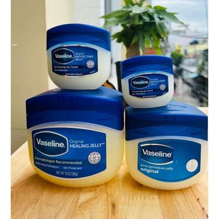 Dưỡng môi Vaseline