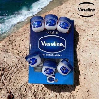 Dưỡng môi Vaseline