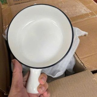 TÔ SỨ VIỀN ĐEN CÓ TAY CẦM