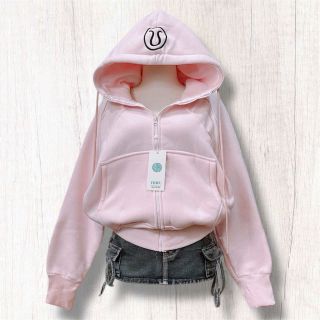 Áo Khoác Lửng Logo Thêu Hình Kim Ngưu - Thời Trang Nữ Tiện Dụng