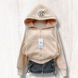 Áo Khoác Lửng Logo Thêu Hình Kim Ngưu - Thời Trang Nữ Tiện Dụng