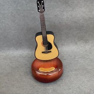 Hộp nhạc Music đàn Guitar