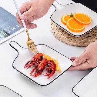 SET 6 ĐĨA SỨ VUÔNG VIỀN ĐEN CÓ TAY CẦM