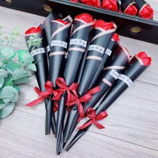 Hoa Hồng sáp 1 bông ốc quế