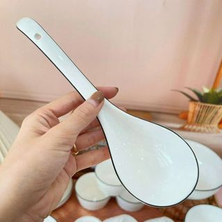 SET 2 MUỖNG SỨ MÚC CANH LỚN VIỀN ĐEN