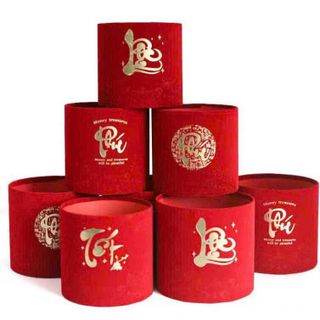 SET 2 TRỤ NHUNG ĐỎ CẮM HOA  (18CM VÀ 16.5CM) ($)