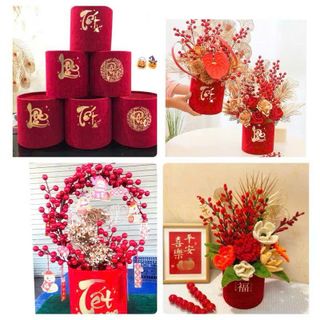 SET 2 TRỤ NHUNG ĐỎ CẮM HOA (18CM VÀ 16.5CM) ($)