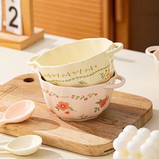 BÁT SỨ CÓ TAY CẦM HOẠ TIẾT HOA LÁ