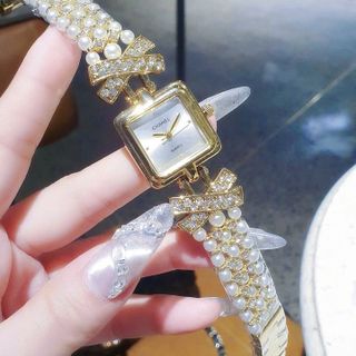 SĂN SALE ĐỒNG HỒ NỮ THỜI TRANG CHANEU MẶT VUÔNG DÂY XI VÀNG KẾT NGỌC TRAI