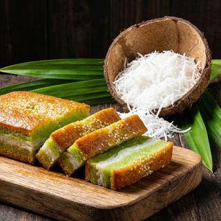 BÁNH DỪA LÁ DỨA NƯỚNG THAN NGON THƠM NỨC MŨI - WINNIE HOUSE