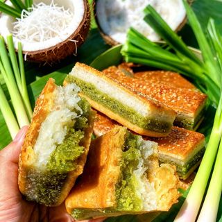 BÁNH DỪA LÁ DỨA NƯỚNG THAN NGON THƠM NỨC MŨI - WINNIE HOUSE