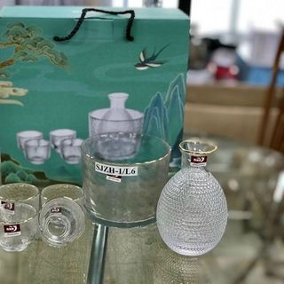 Bộ 4 Cốc Kèm Cúp Rót Rượu SJZH-1/L6 ( THÙNG 8B)