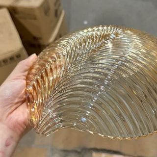 ĐĨA THỦY TINH CHIẾC LÁ VÀNG W148-1 (T18)