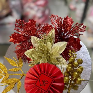 SET THÁP TRANG TRÍ CHI TIẾT (3 hoa, 1 sung, 1 quạt, 1 nhành, 1 mâm)