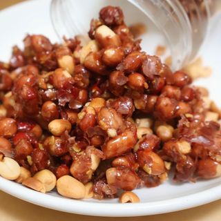 Đậu Phộng ( Lạc ) Cháy Tỏi Ớt 300gr, món ngon nhà làm, đồ ăn vặt