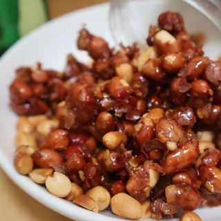 Đậu Phộng ( Lạc ) Cháy Tỏi Ớt 300gr, món ngon nhà làm, đồ ăn vặt