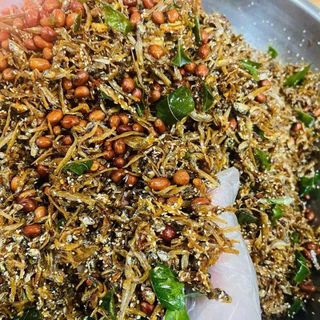 Cá cơm mồm rim lạc ( đậu phộng) thơm, ngon, đưa cơm, có thể ăn vặt - hũ 250gr