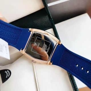 ĐỒNG HỒ NAM CAO CẤP GUECC DÂY DA NÂU MẶT TRƠN NIỀNG THÉP VÀNG FULLBOX