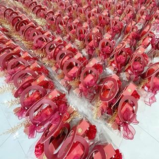 túi quà nhựa trong quai da from sang trọng. Túi trang trí quà tết ( Hàng Giá Tận Xưởng )