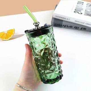 LY THỦY TINH PHA LÊ NẮP GẤU KÈM ỐNG HÚT