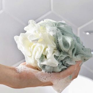 BÔNG TẮM 2 MÀU TẠO BỌT MỀM MẠI