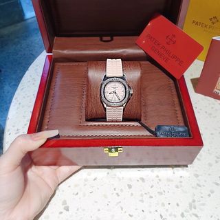 ĐỒNG HỒ NỮ CAO CẤP FATEK NAUTILUS MẶT VUÔNG VIỀN ĐÁ DÂY SILICON BỐN MÀU